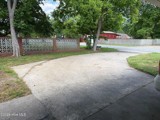 219 Fourth Street, Ayden, NC 28513
