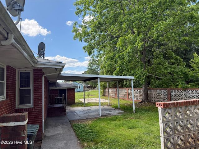 219 Fourth Street, Ayden, NC 28513