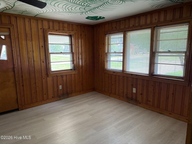 219 Fourth Street, Ayden, NC 28513