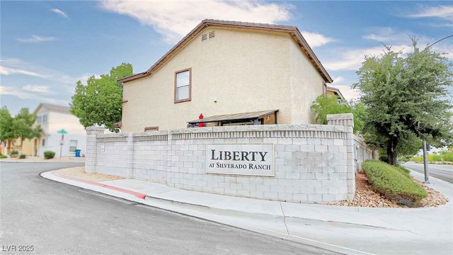 10294 Bethel Mill Street, Las Vegas, NV 89183