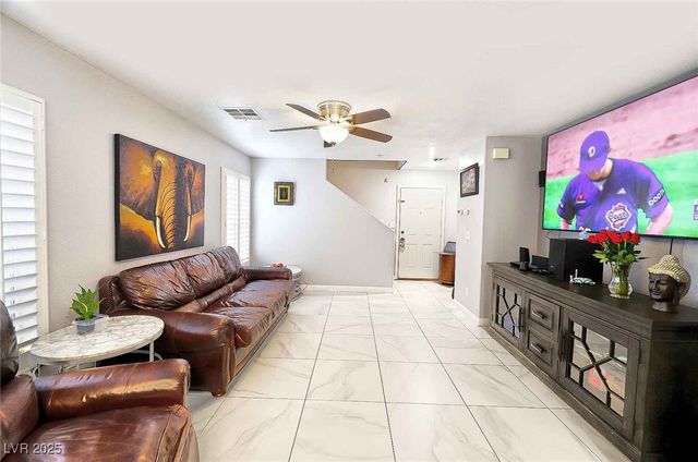 10294 Bethel Mill Street, Las Vegas, NV 89183