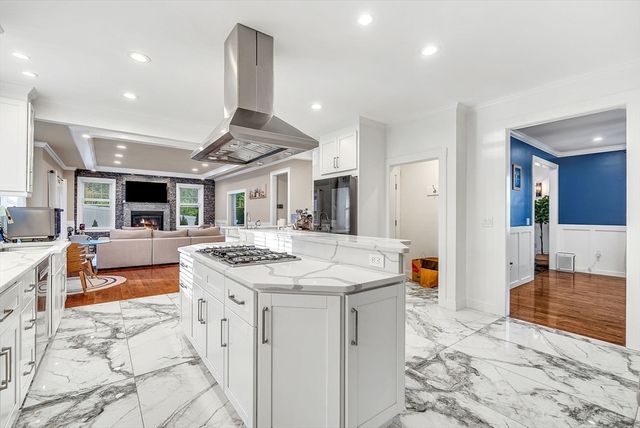 125 Union St, Natick, MA 01760