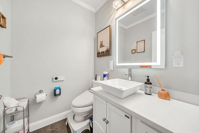 125 Union St, Natick, MA 01760