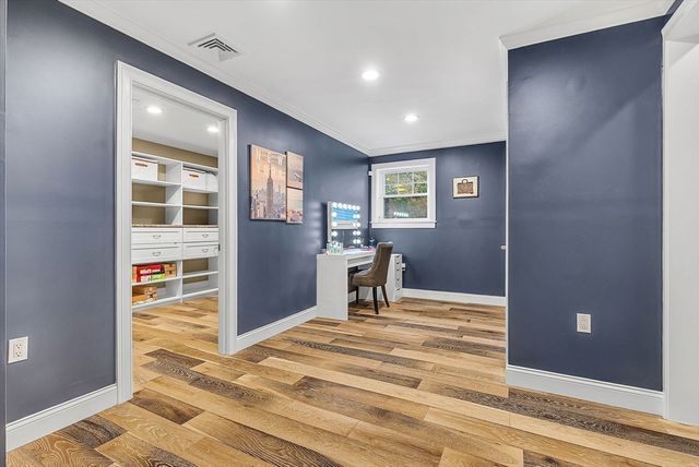 125 Union St, Natick, MA 01760