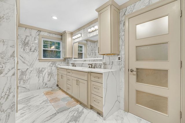 125 Union St, Natick, MA 01760