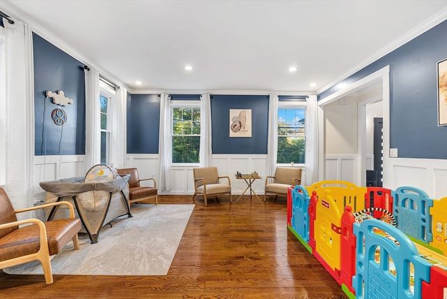 125 Union St, Natick, MA 01760