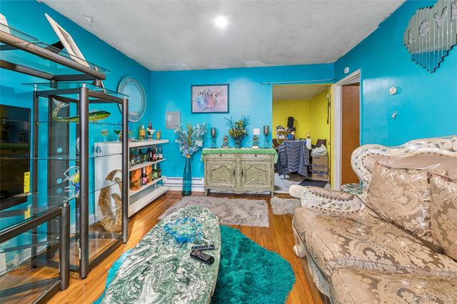 945 E 228th Street, Bronx, NY 10466