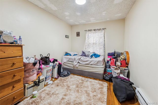 945 E 228th Street, Bronx, NY 10466