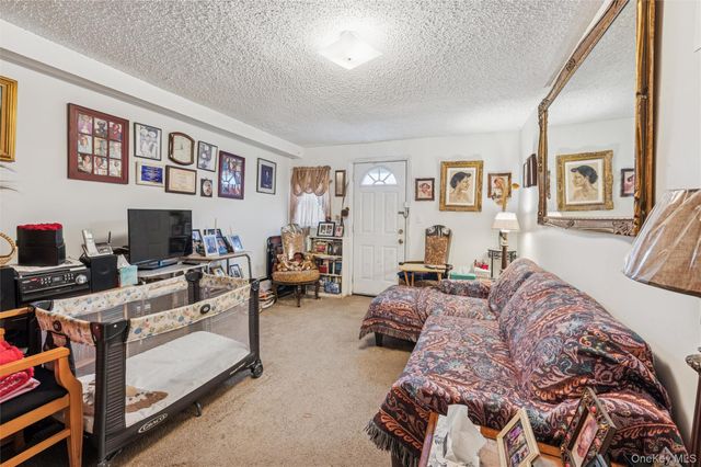 945 E 228th Street, Bronx, NY 10466