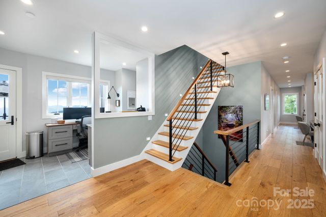 17 Elk Trail, Asheville, NC 28804