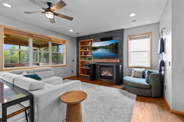 6829 Urbandale Lane N, Maple Grove, MN 55311