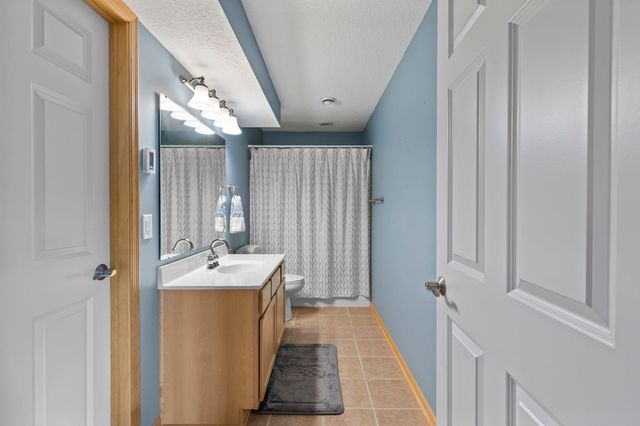 6829 Urbandale Lane N, Maple Grove, MN 55311