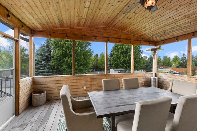 6829 Urbandale Lane N, Maple Grove, MN 55311