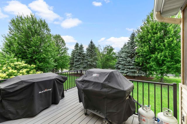 6829 Urbandale Lane N, Maple Grove, MN 55311