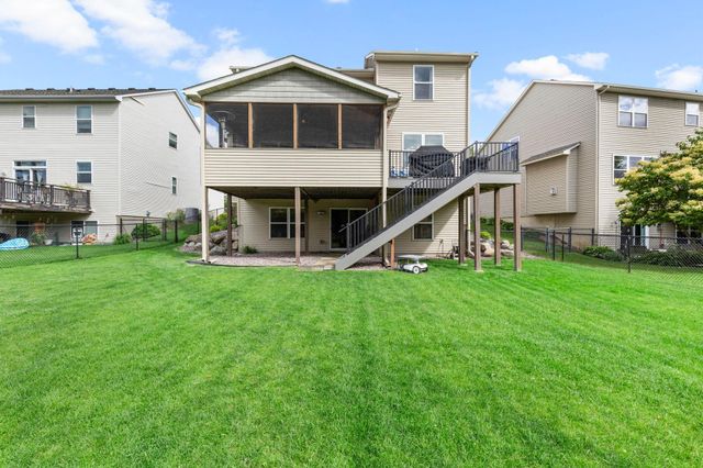 6829 Urbandale Lane N, Maple Grove, MN 55311