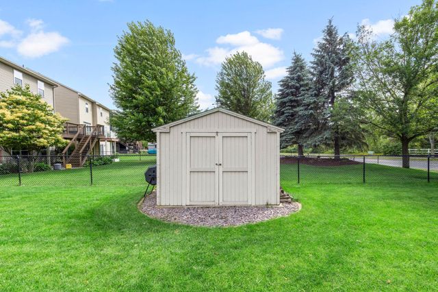 6829 Urbandale Lane N, Maple Grove, MN 55311