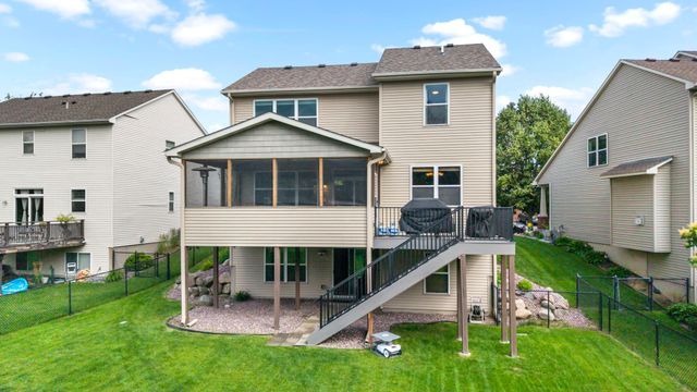 6829 Urbandale Lane N, Maple Grove, MN 55311