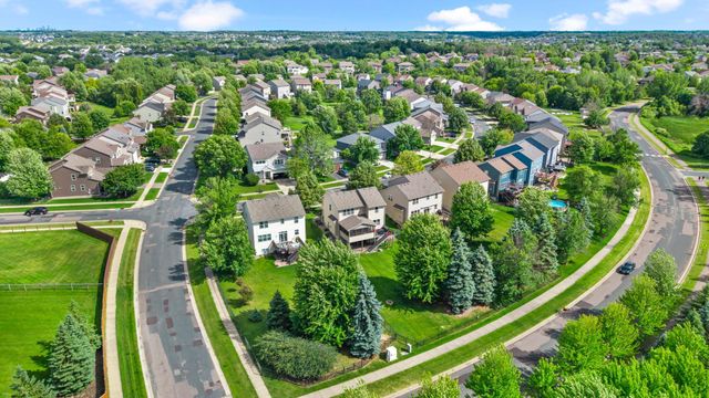 6829 Urbandale Lane N, Maple Grove, MN 55311