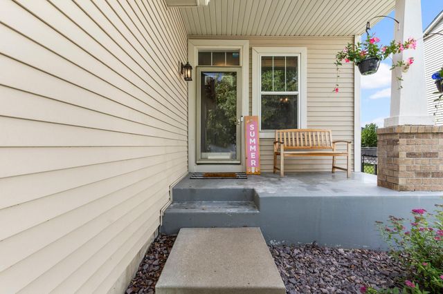 6829 Urbandale Lane N, Maple Grove, MN 55311