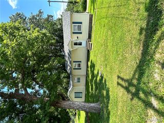 615 N Old Highway 66, Bourbon, MO 65441