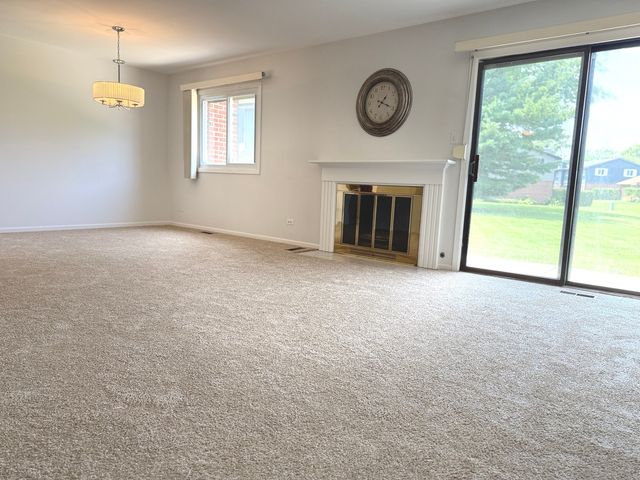 1440 Blackburn Street, Wheaton, IL 60189