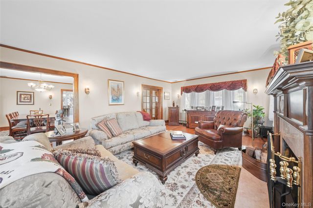 39 Park Circle, White Plains, NY 10603