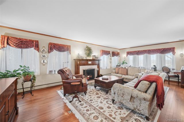 39 Park Circle, White Plains, NY 10603