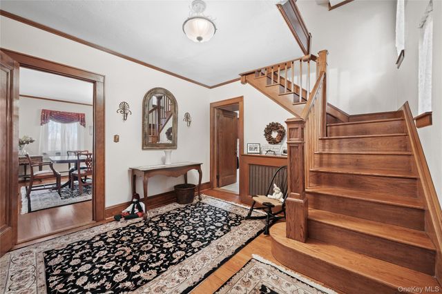 39 Park Circle, White Plains, NY 10603