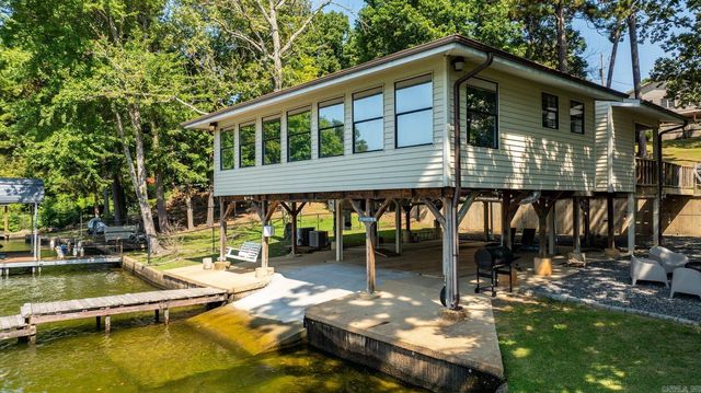 325 Galveston Rd Drive, Hot Springs, AR 71913