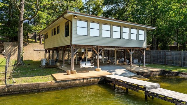 325 Galveston Rd Drive, Hot Springs, AR 71913