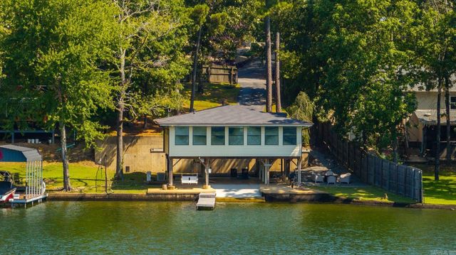 325 Galveston Rd Drive, Hot Springs, AR 71913
