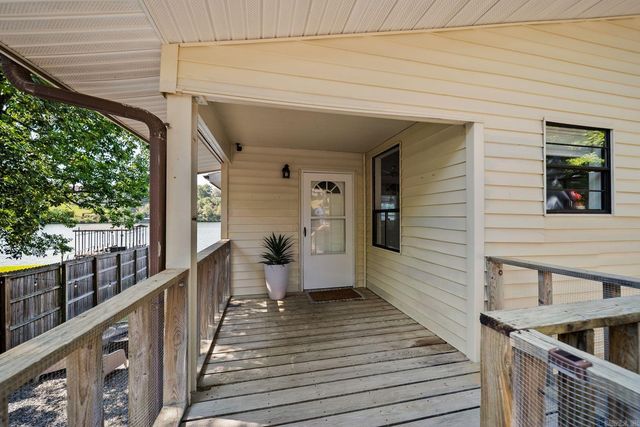 325 Galveston Rd Drive, Hot Springs, AR 71913