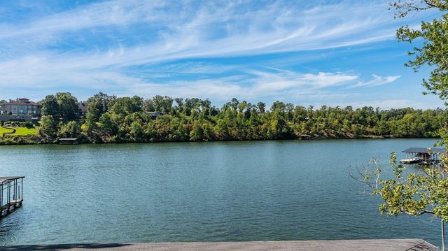 325 Galveston Rd Drive, Hot Springs, AR 71913