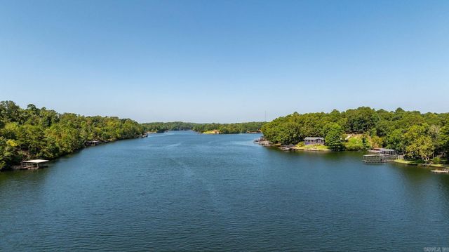 325 Galveston Rd Drive, Hot Springs, AR 71913
