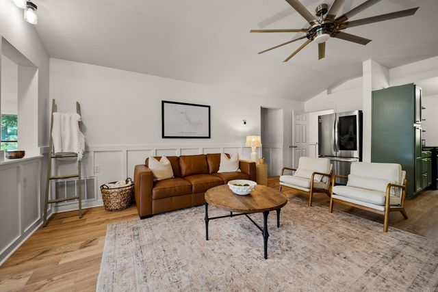 325 Galveston Rd Drive, Hot Springs, AR 71913
