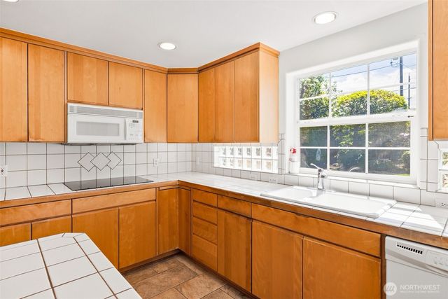 230 W 14th Street, Port Angeles, WA 98362
