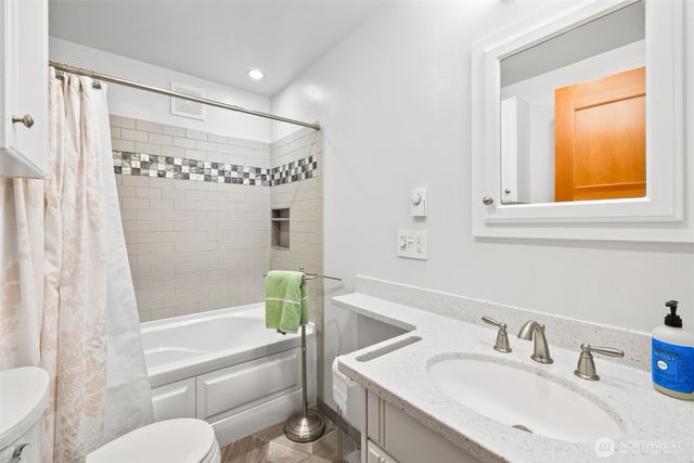 230 W 14th Street, Port Angeles, WA 98362