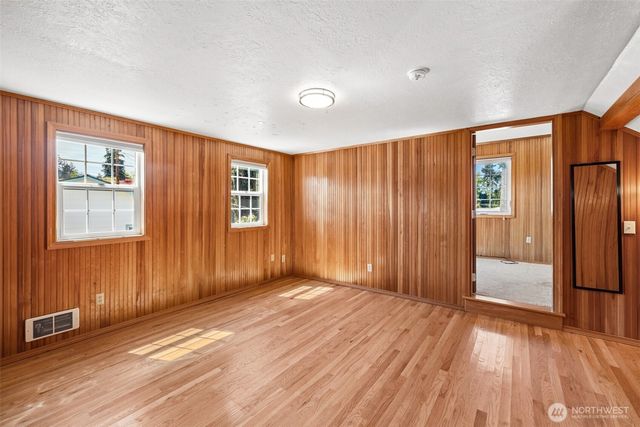 230 W 14th Street, Port Angeles, WA 98362