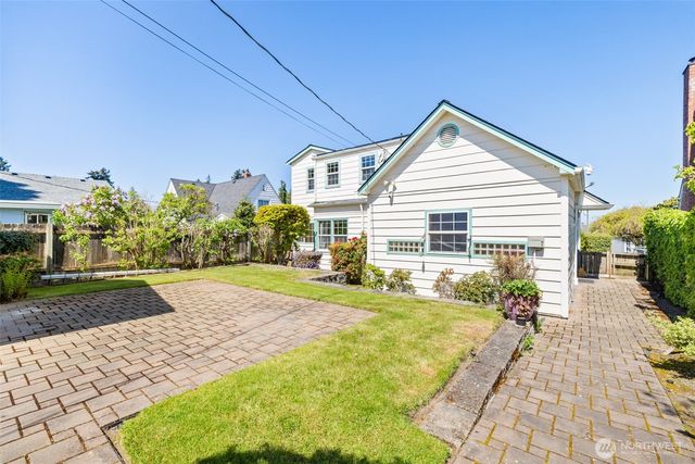 230 W 14th Street, Port Angeles, WA 98362