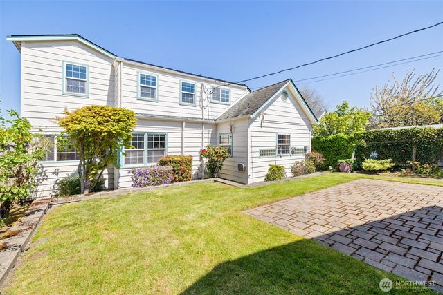 230 W 14th Street, Port Angeles, WA 98362