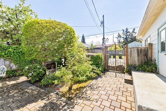 230 W 14th Street, Port Angeles, WA 98362