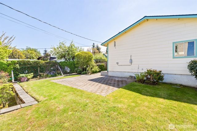 230 W 14th Street, Port Angeles, WA 98362
