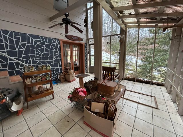 308 Spring Hollow RD, Troutville, VA 24175