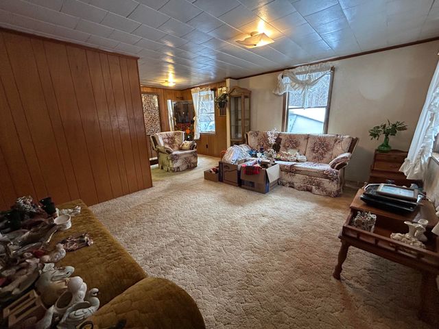 308 Spring Hollow RD, Troutville, VA 24175