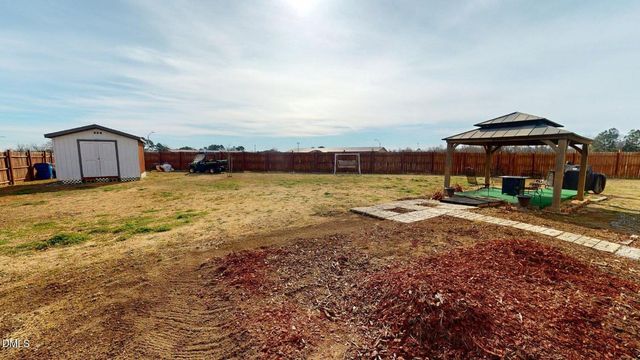 3027 Nc Hwy 210, Smithfield, NC 27577