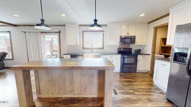 3027 Nc Hwy 210, Smithfield, NC 27577