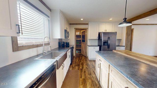 3027 Nc Hwy 210, Smithfield, NC 27577