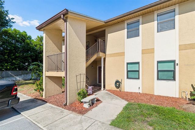 10100 SAILWINDS BOULEVARD N 202, Largo, FL 33773