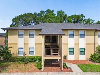 10100 SAILWINDS BOULEVARD N 202, Largo, FL 33773