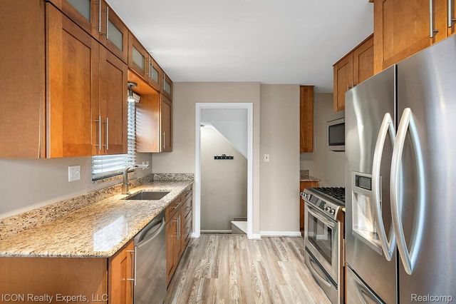 1544 Geneva Street, Dearborn, MI 48124